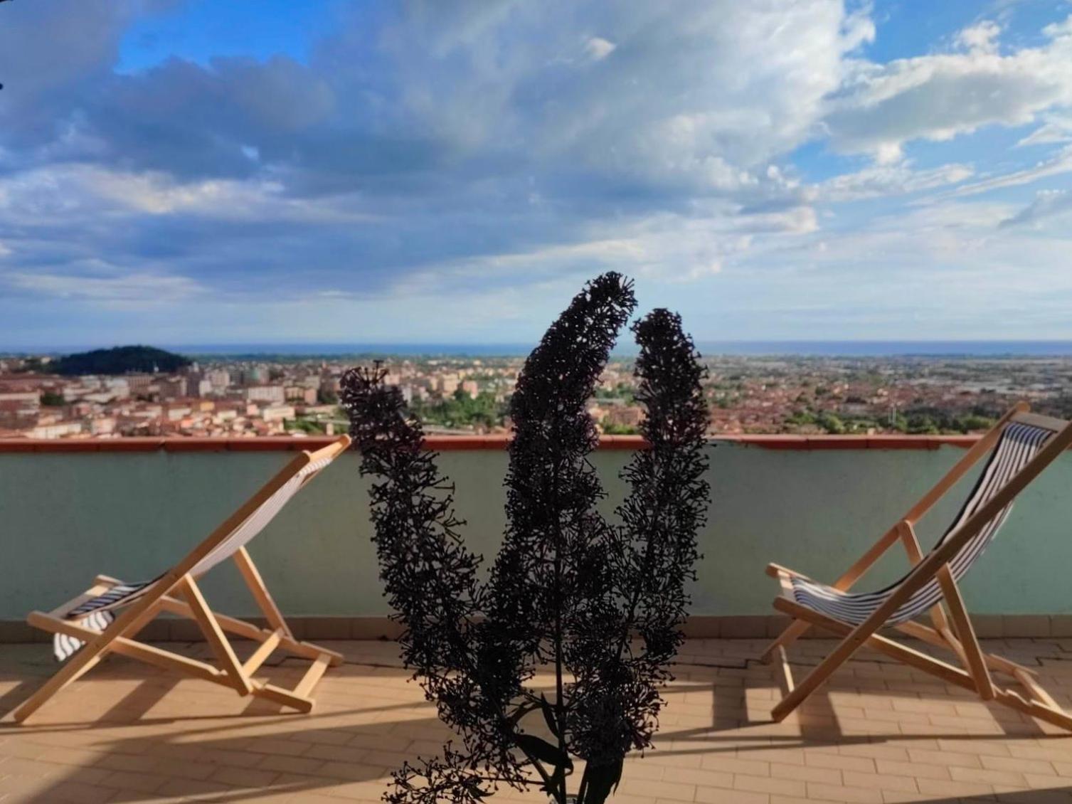 La Terrazza Apartment Massa  Exterior foto